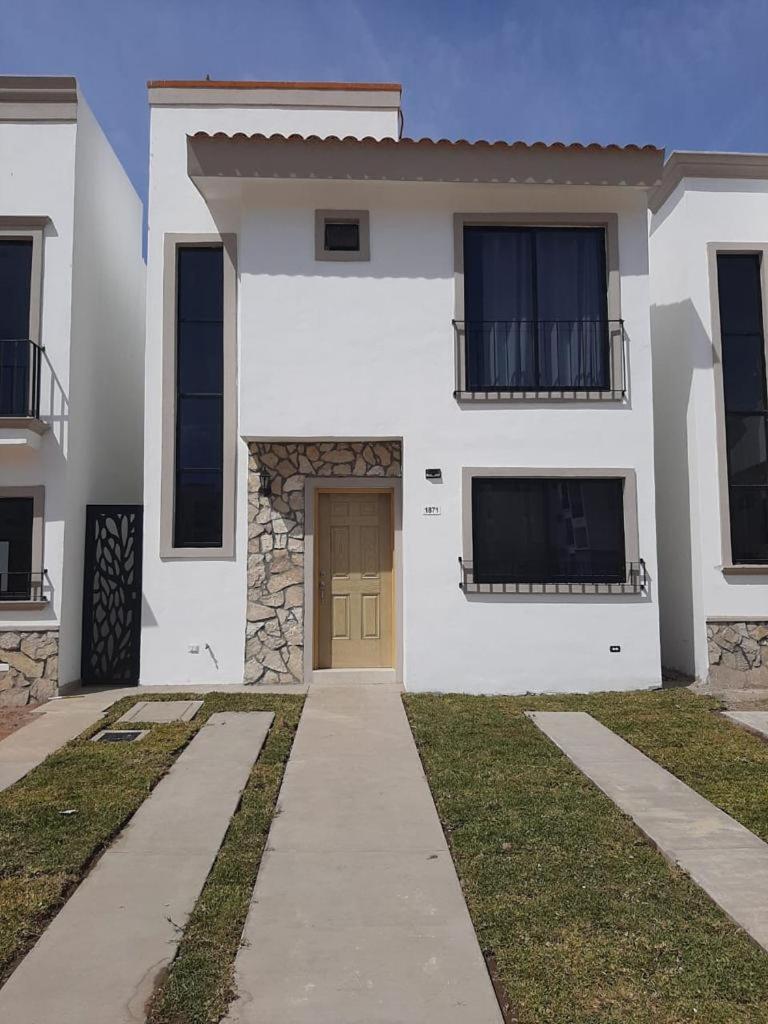 Casa En A 3 Mins De La Playa Goti 1871 Сasa de vacaciones