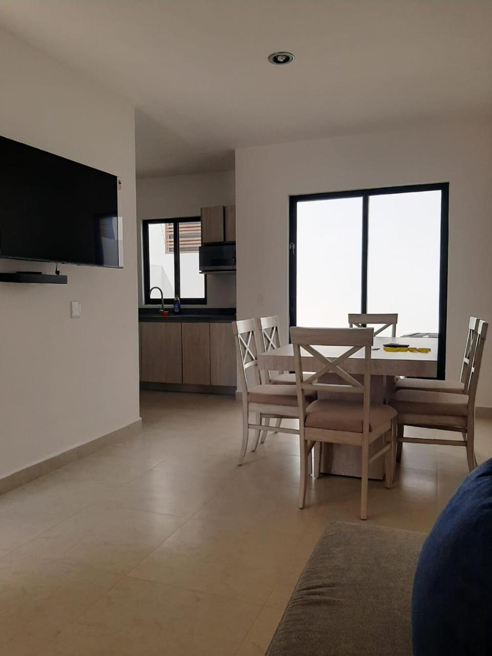 Сasa de vacaciones Casa En A 3 Mins De La Playa Goti 1871